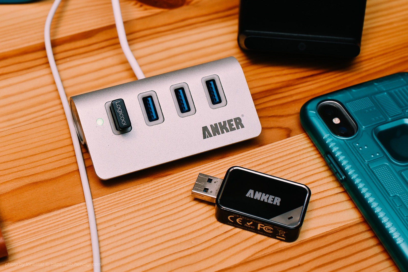 Anker USB 3.0 高速4ポートハブ