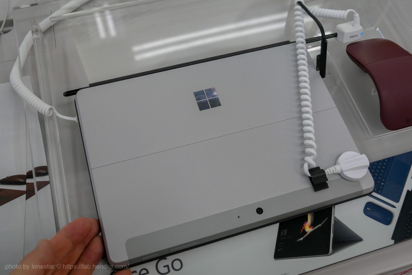 Surface Go キックスタンド