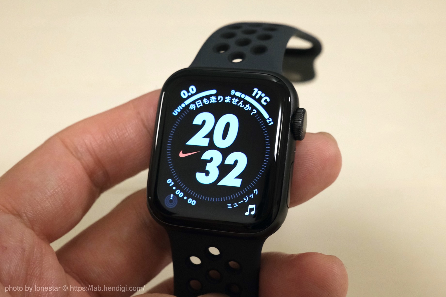 セール！ Apple Watch Nike SE（GPS モデル)44mm - 通販 - www