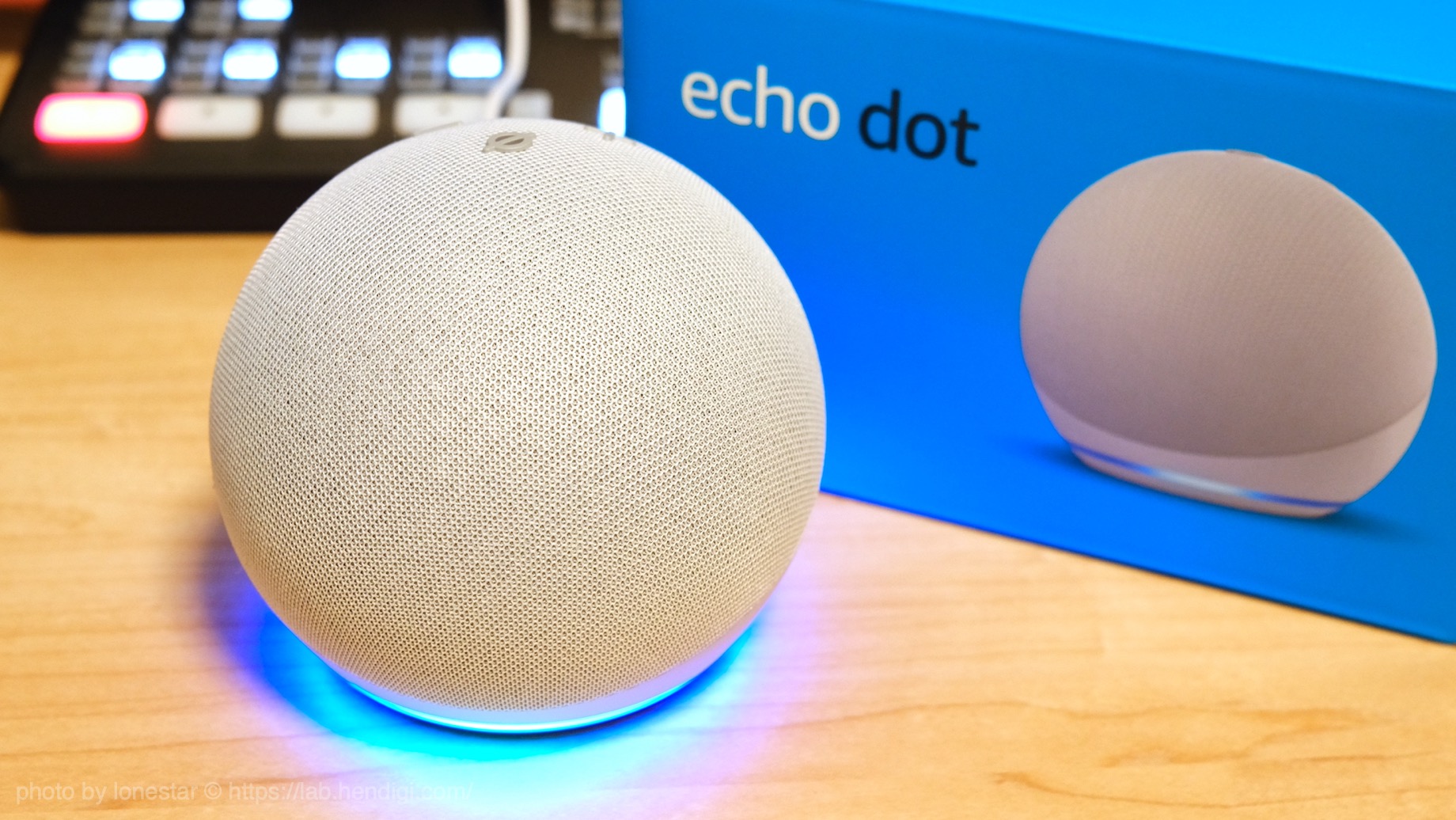 Dot Echo 時計付きスマートスピーカー 第4世代 Alexa with リール - dr