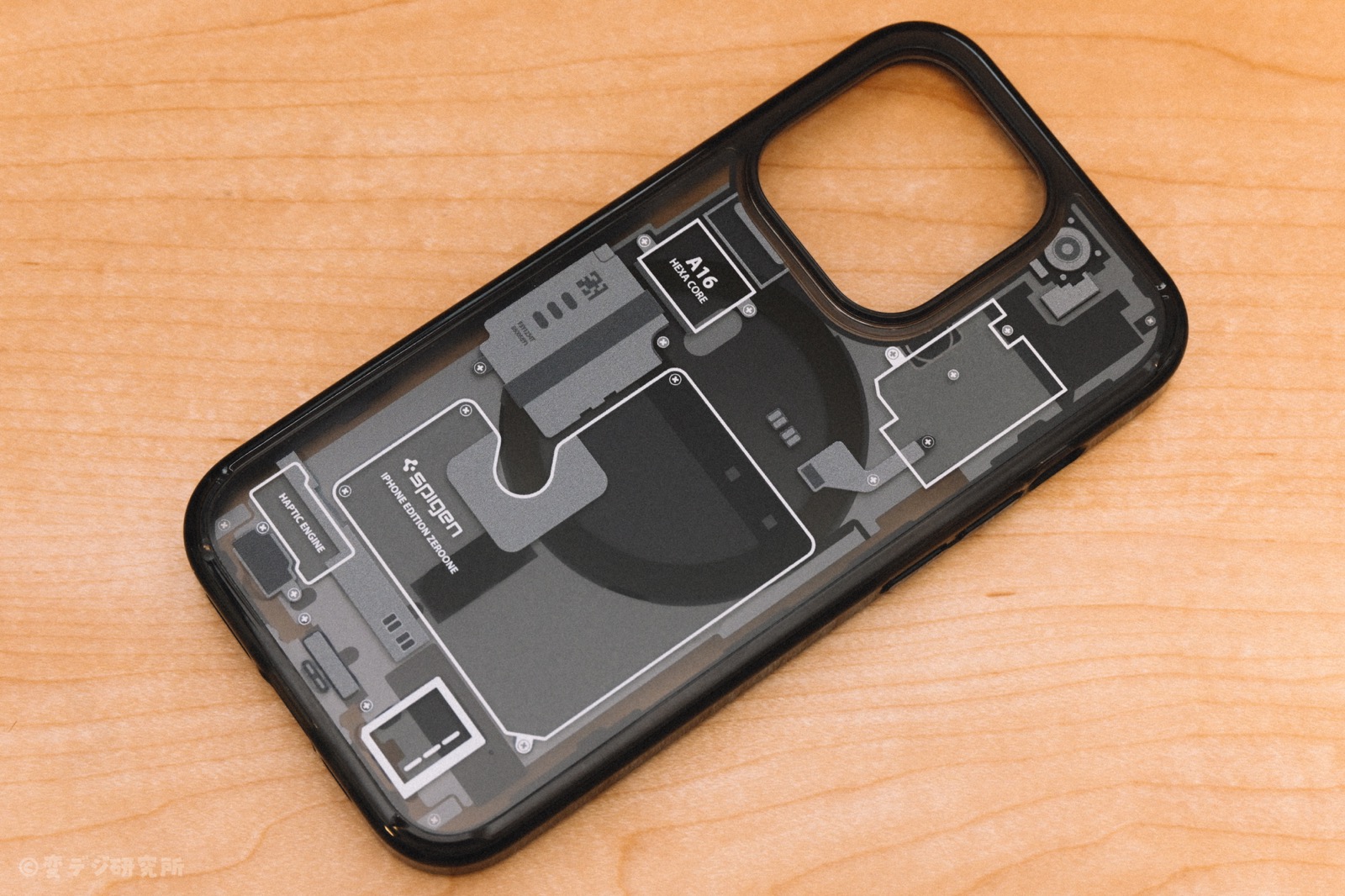 Spigen　iPhone 14 Pro ケース　ゼロ・ワン