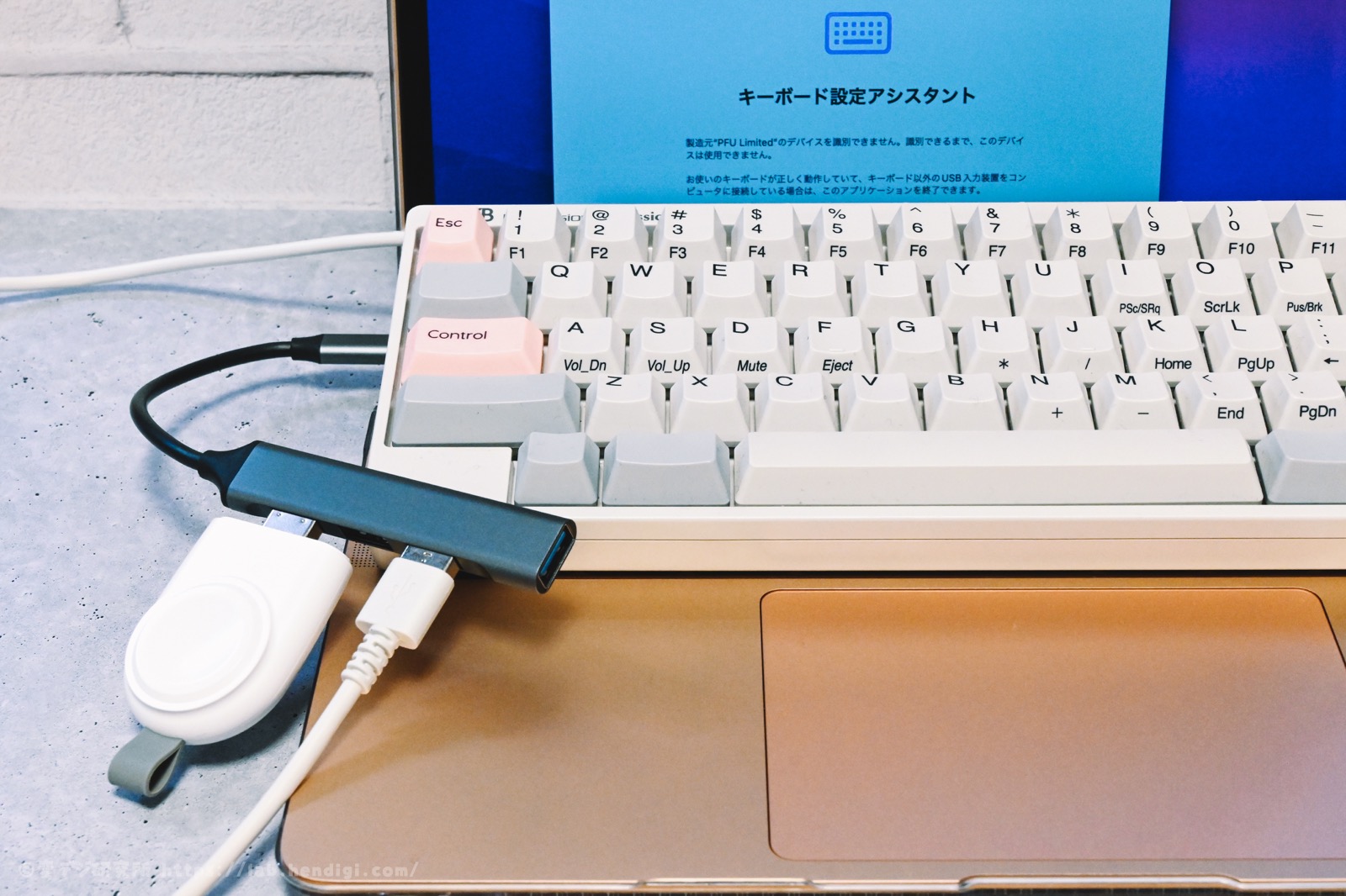 DAISO USBハブ　キーボード