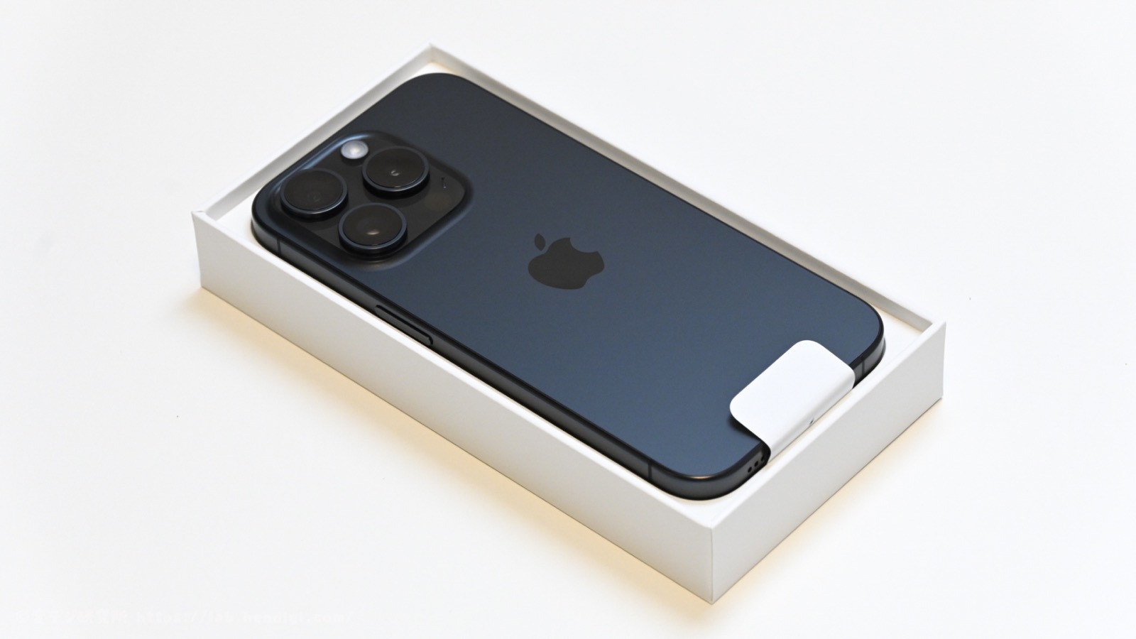 iPhone15 Pro　外箱