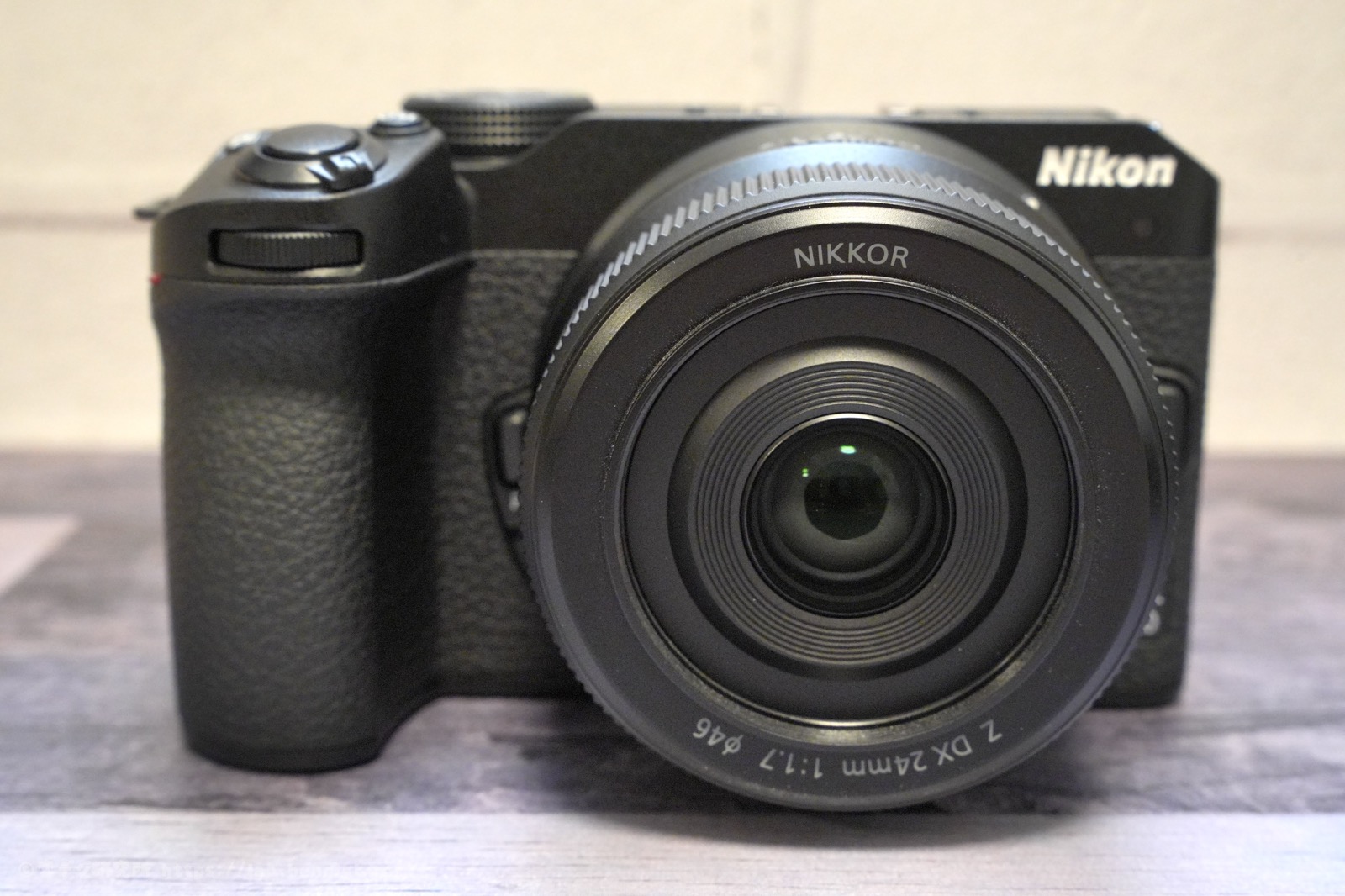 Nikon Z30　NIKKOR Z DX 24mm F1.7